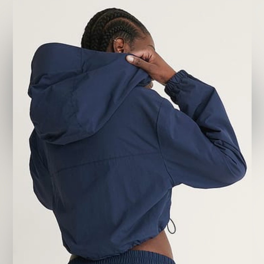 NA-KD Navy Cropped Hooded Windbreaker- MEDIUM - Picture 2 of 8